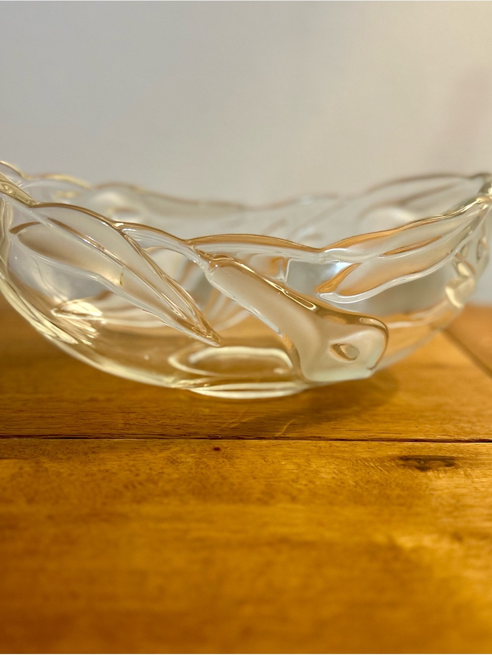 Mikasa Clear Glass Bowl with Frosted Leaf Motif
